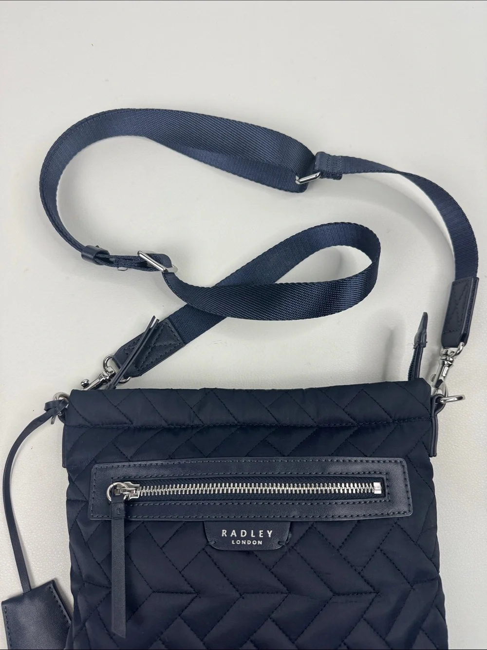 RADLEY LONDON Quilted Crossbody Bag Navy Blue Silver detail Zip close New NWOT